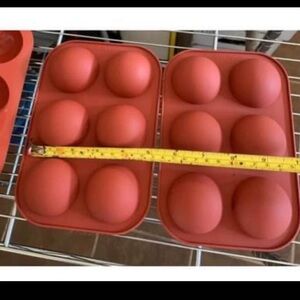 Vibrant Red Silicone Baking Pan for Parties
